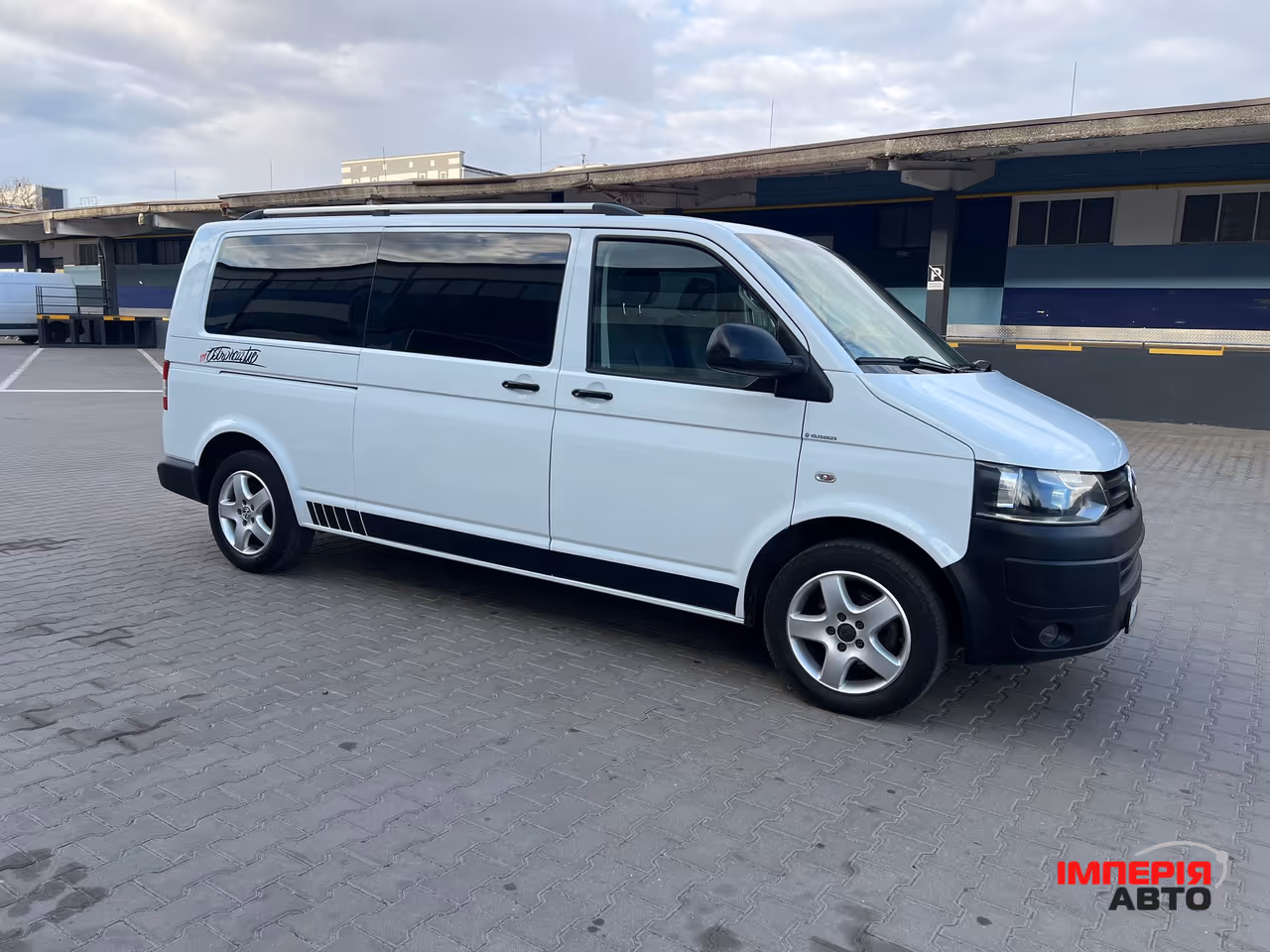 Volkswagen Transporter - фото 2