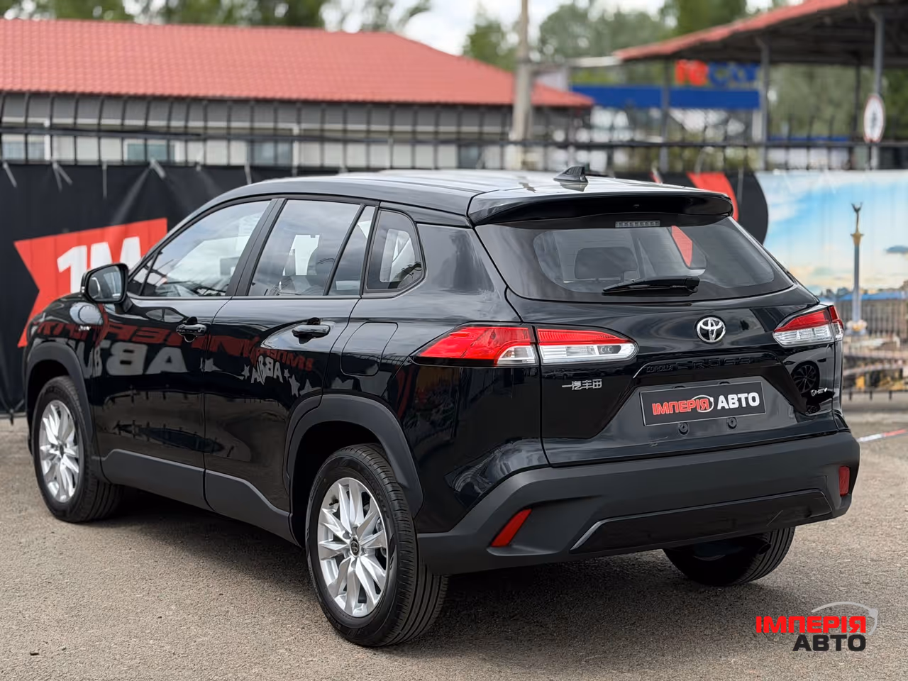 Toyota Corolla Cross - фото 8
