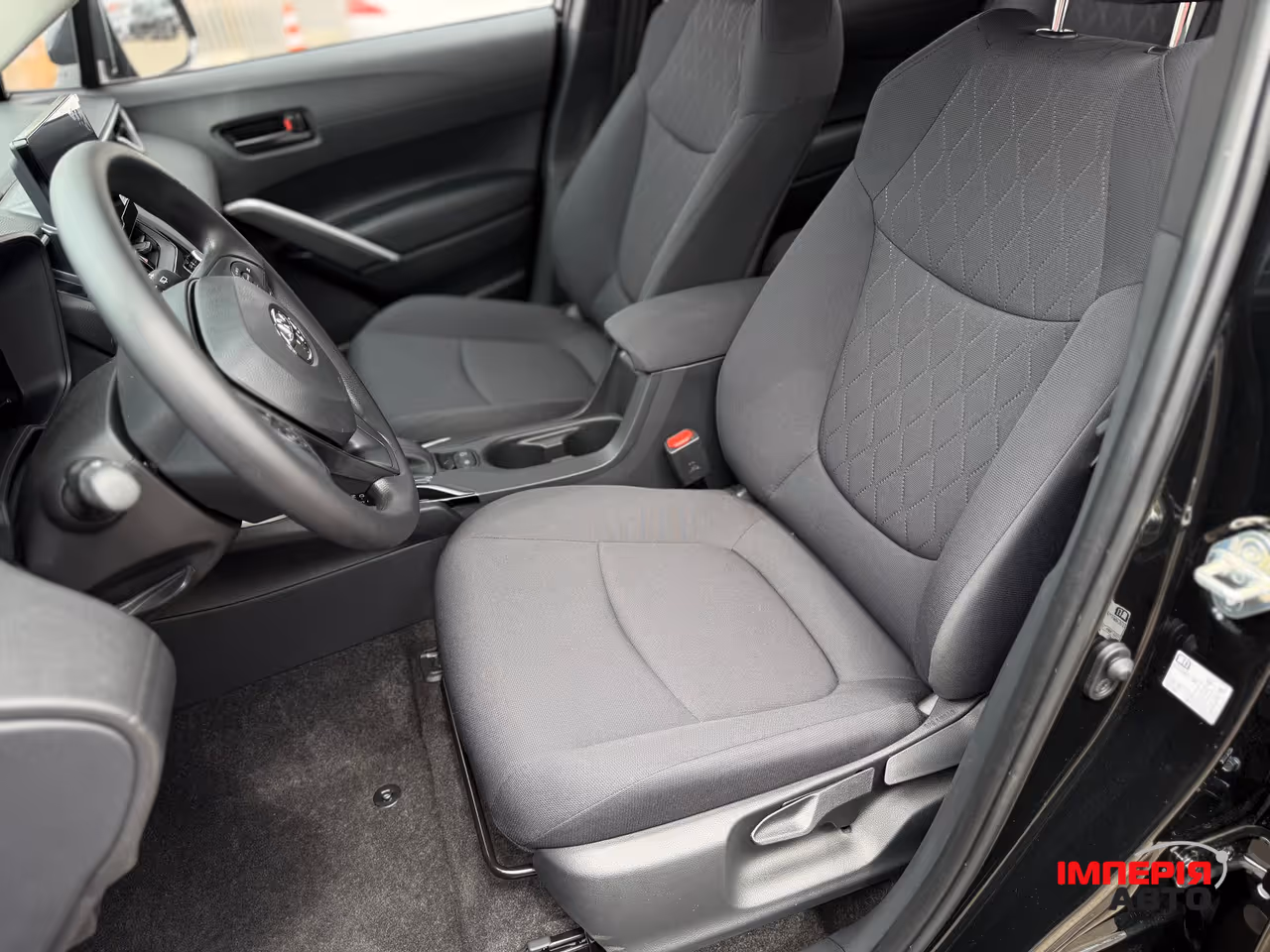 Toyota Corolla Cross - фото 11