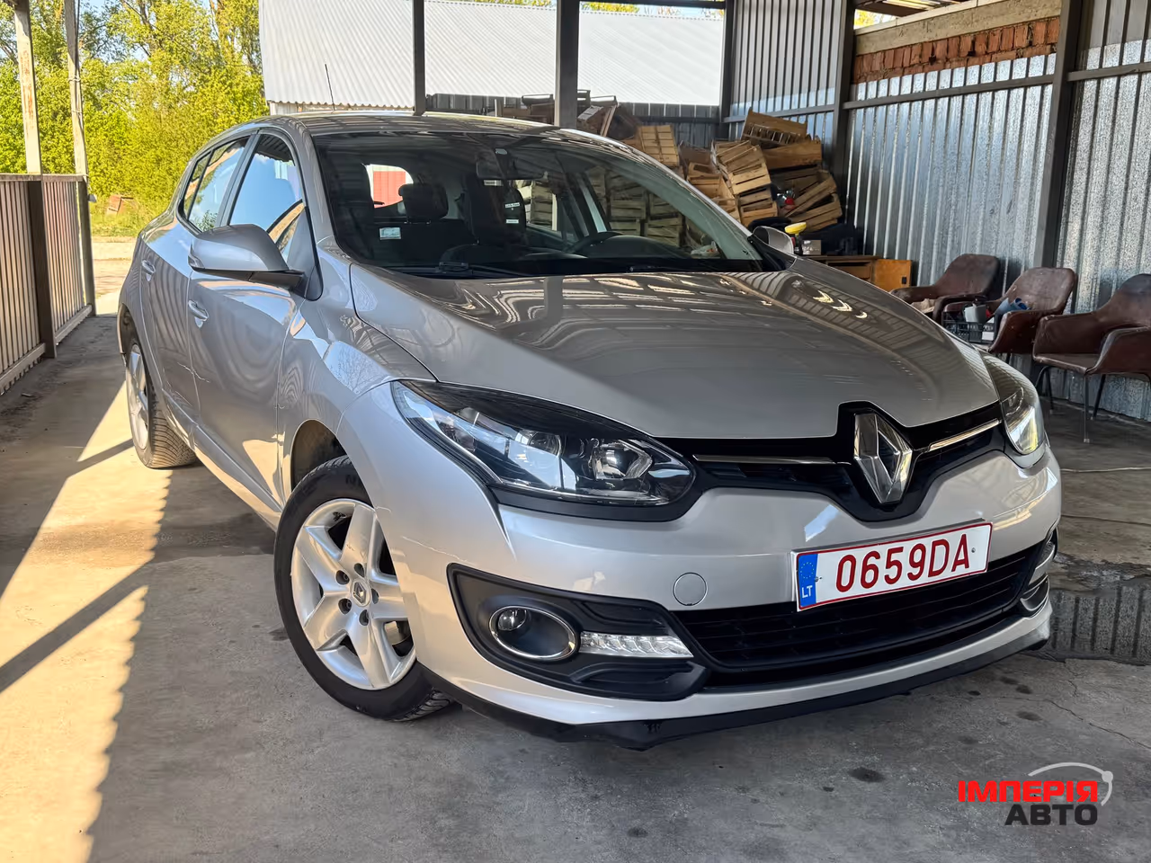 Renault Megane - фото 1