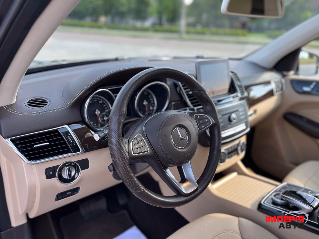 Mercedes-Benz GLS - фото 20