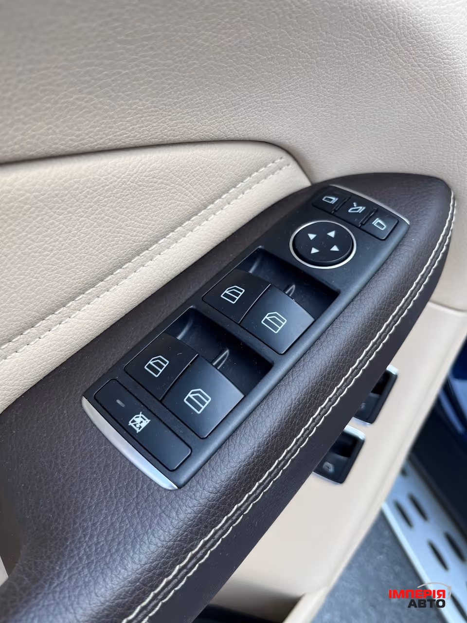 Mercedes-Benz GLS - фото 16