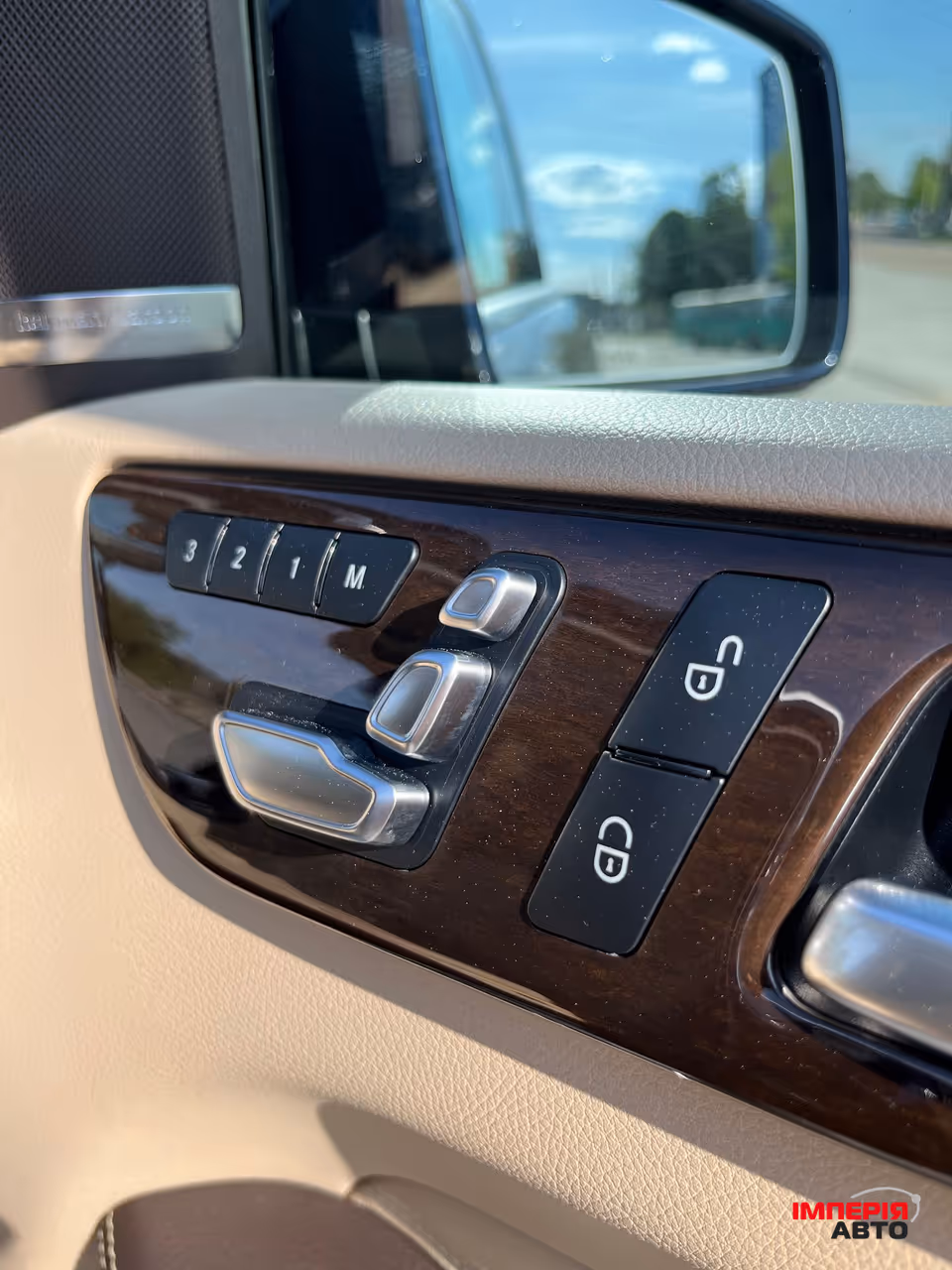 Mercedes-Benz GLS - фото 35