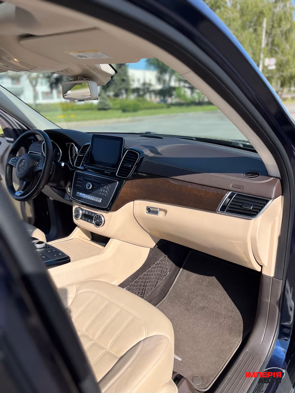 Mercedes-Benz GLS - фото 37
