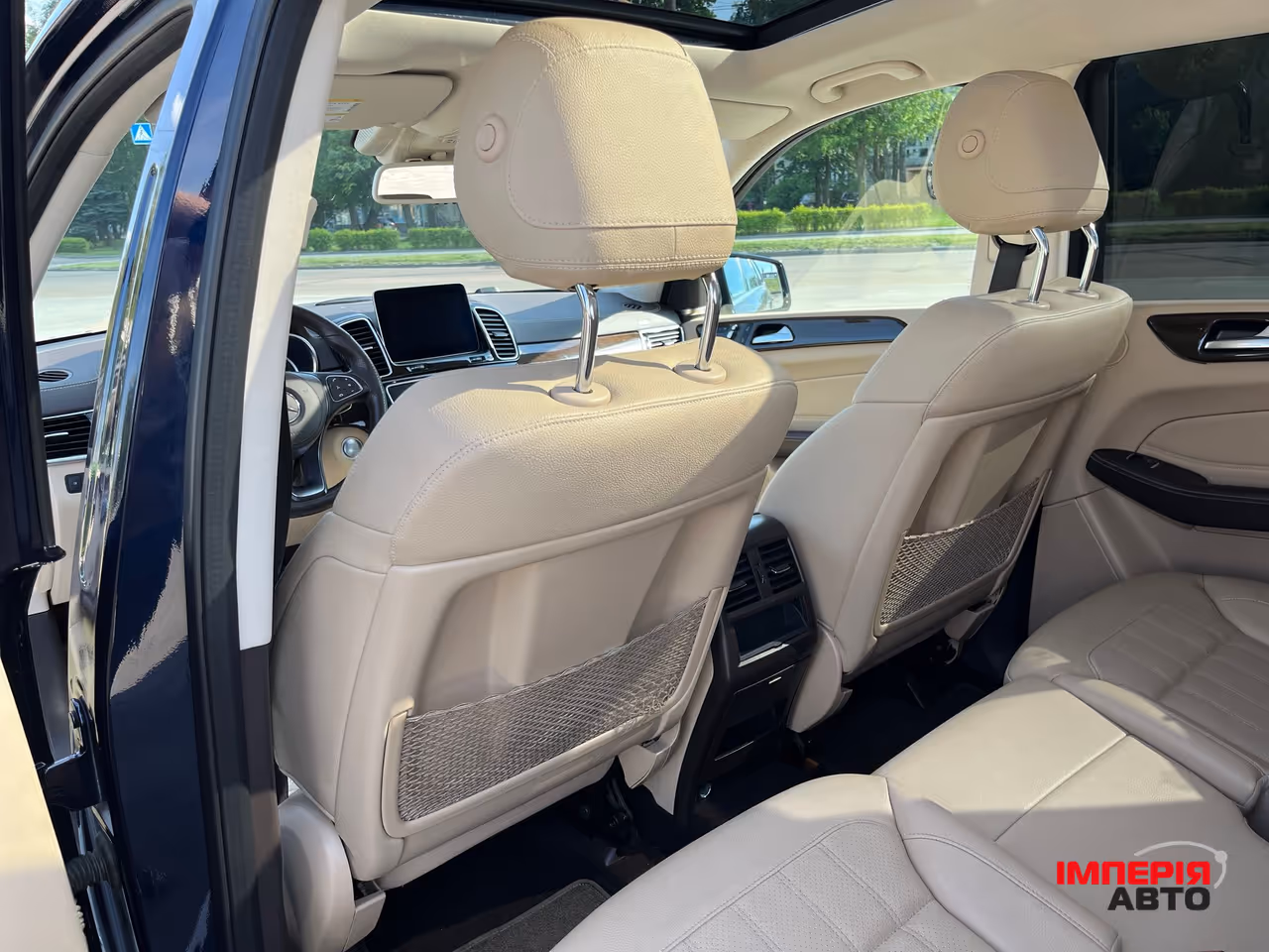Mercedes-Benz GLS - фото 29