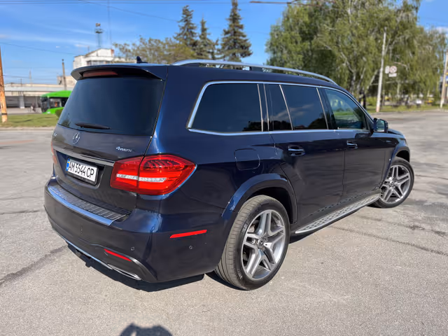 Mercedes-Benz GLS - фото 4
