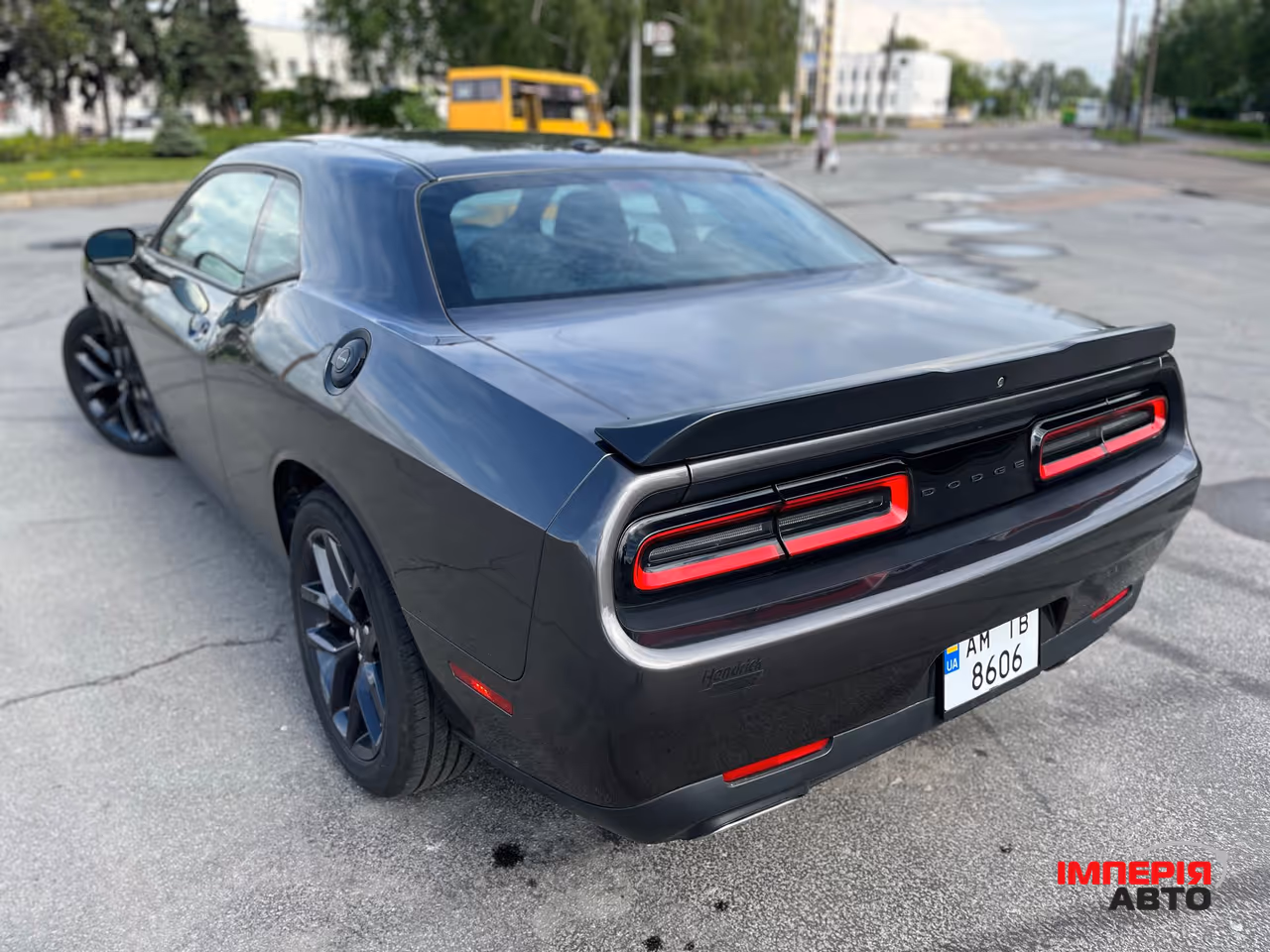 Dodge Challenger - фото 12