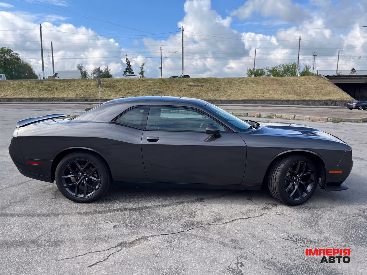 Dodge Challenger - фото 7