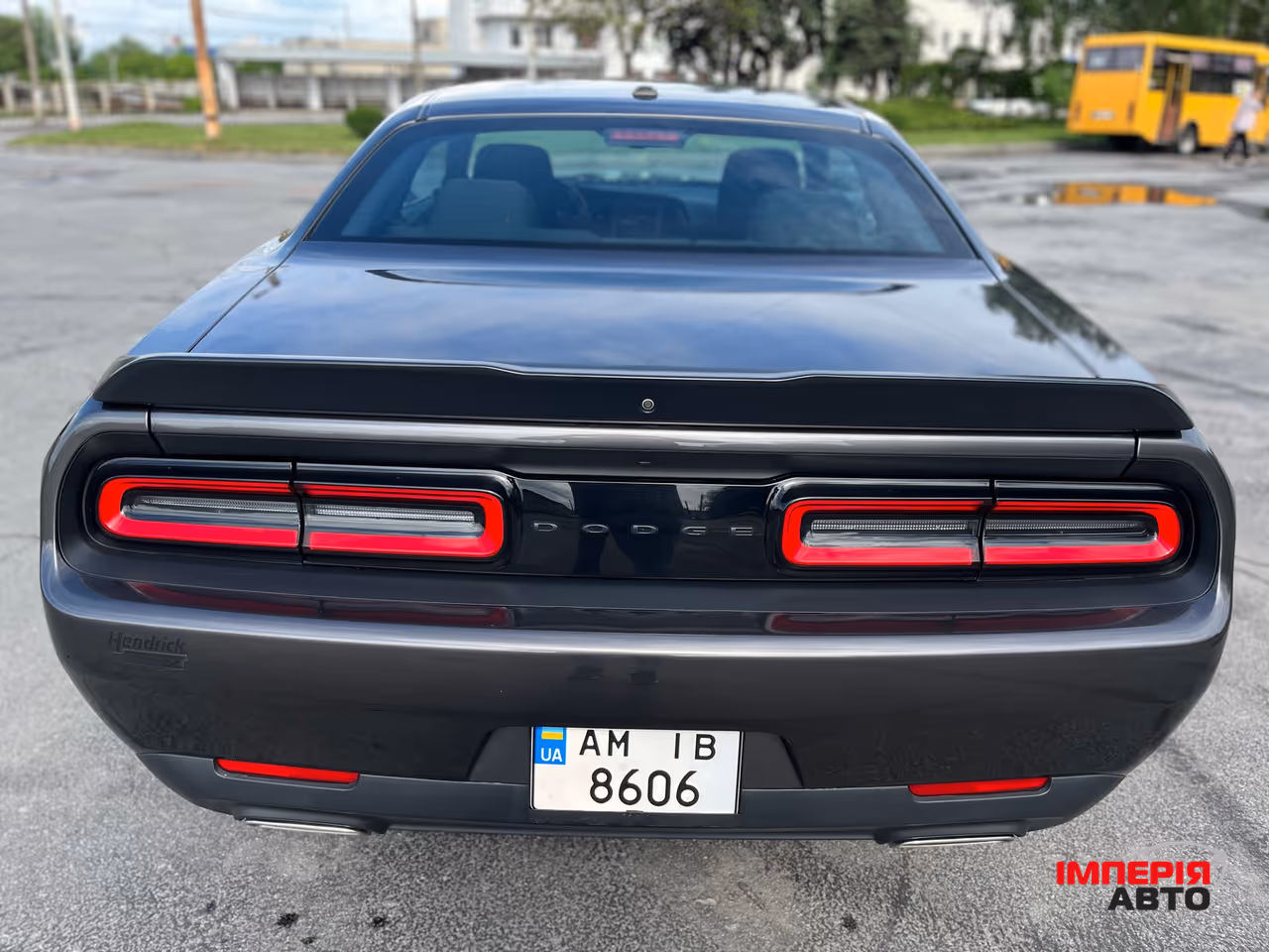 Dodge Challenger - фото 11