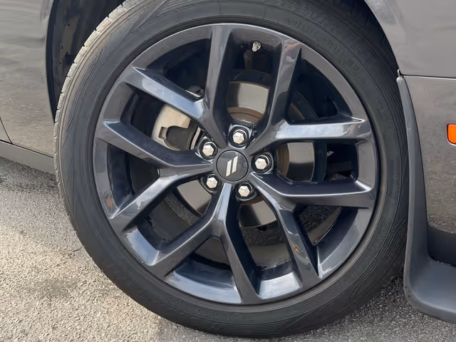 Dodge Challenger - фото 4