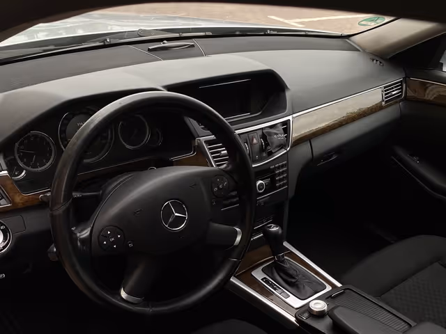 Mercedes-Benz E-Класс - фото 5