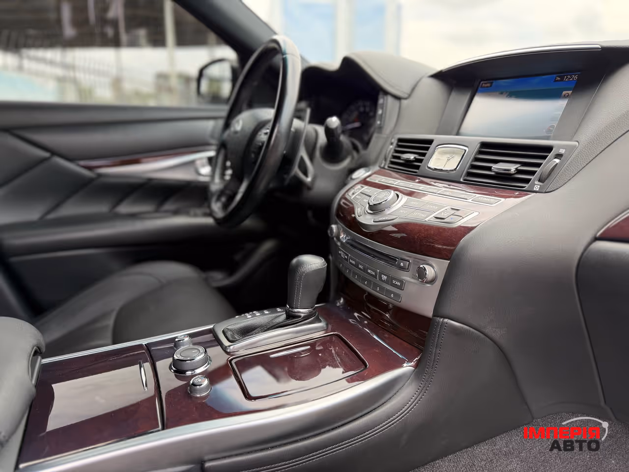 Infiniti Q70 - фото 5