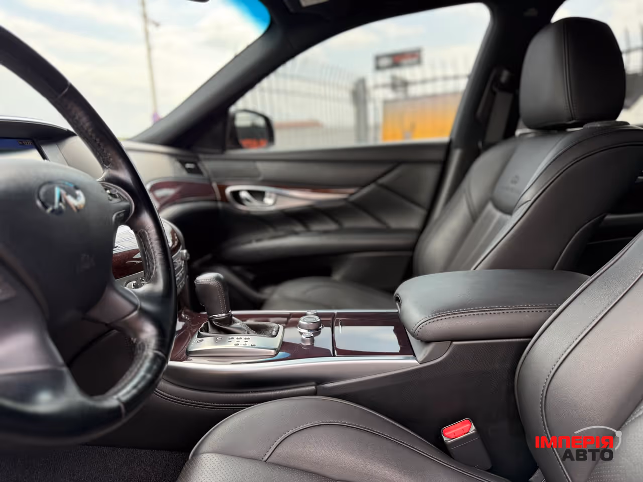 Infiniti Q70 - фото 13