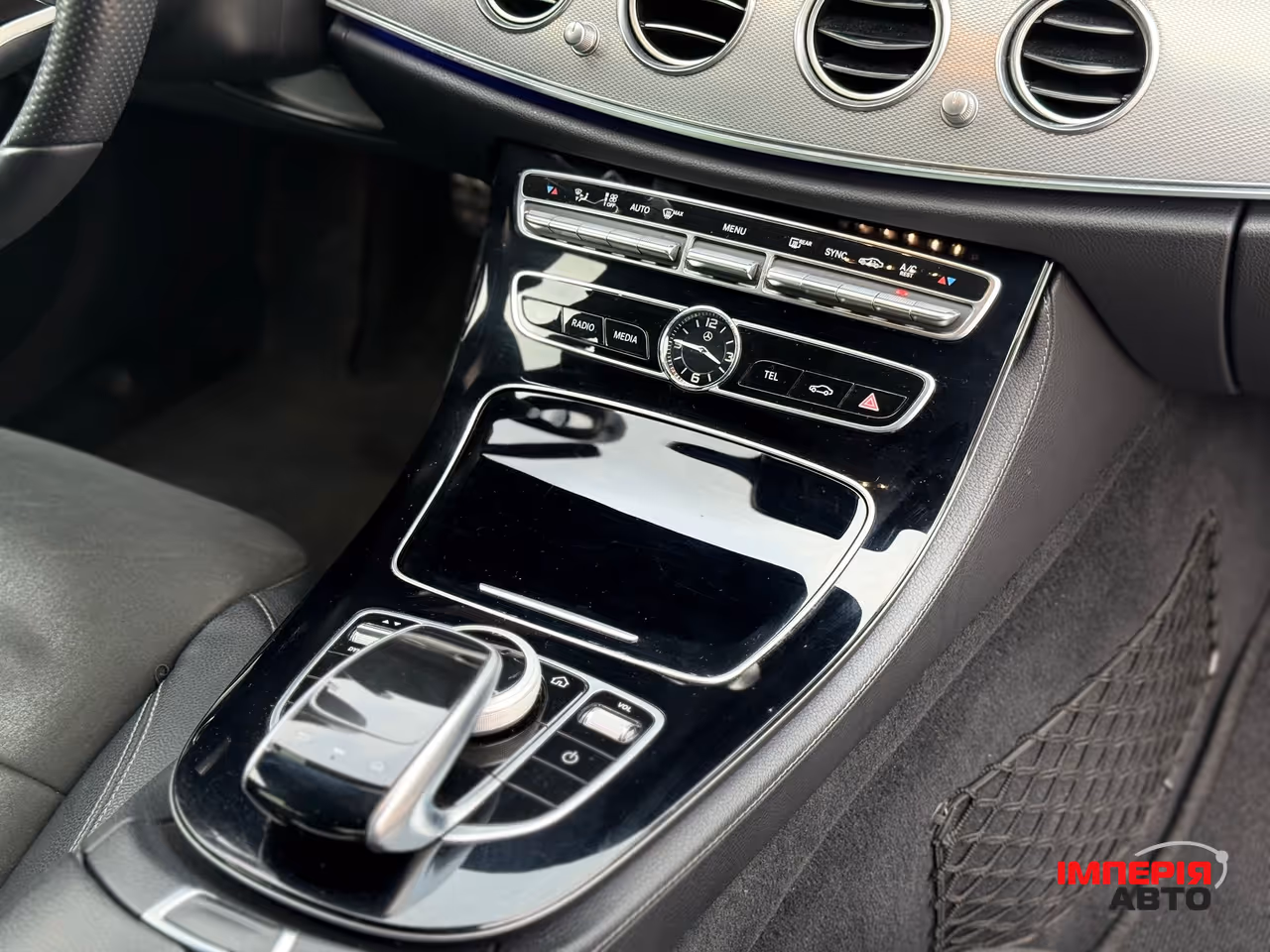 Mercedes-Benz E-Класс - фото 34