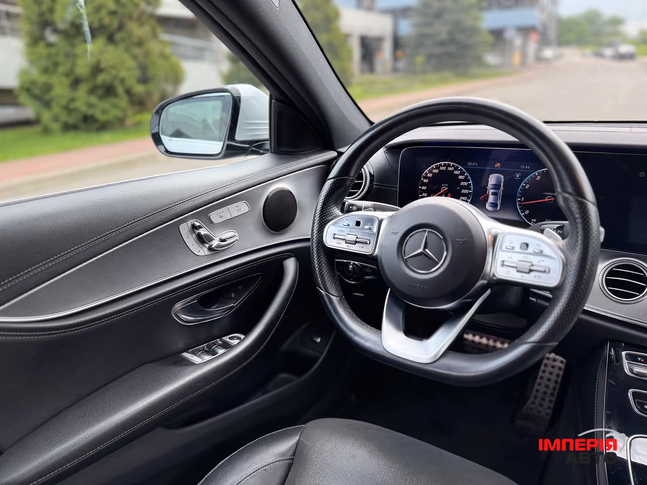 Mercedes-Benz E-Класс - фото 30