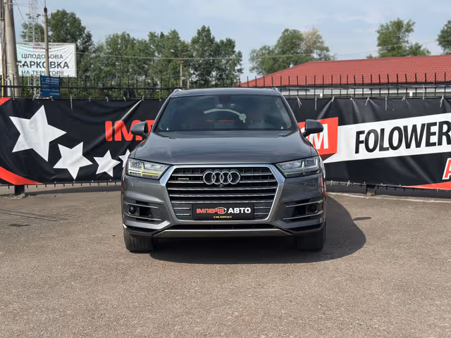 Audi Q7 - фото 2