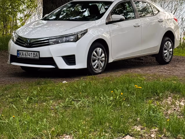 Toyota Corolla - фото 4