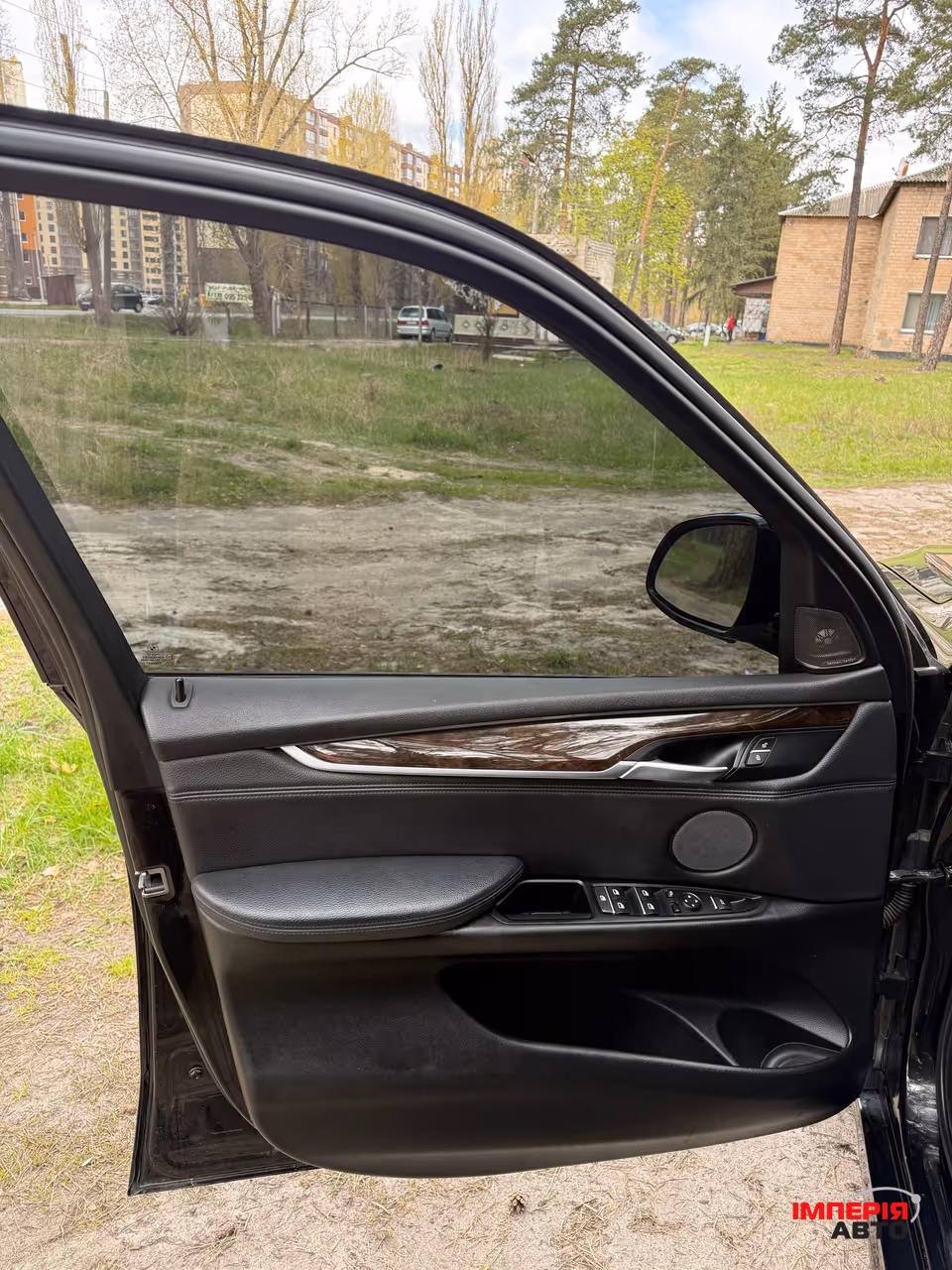 BMW X5 - фото 10