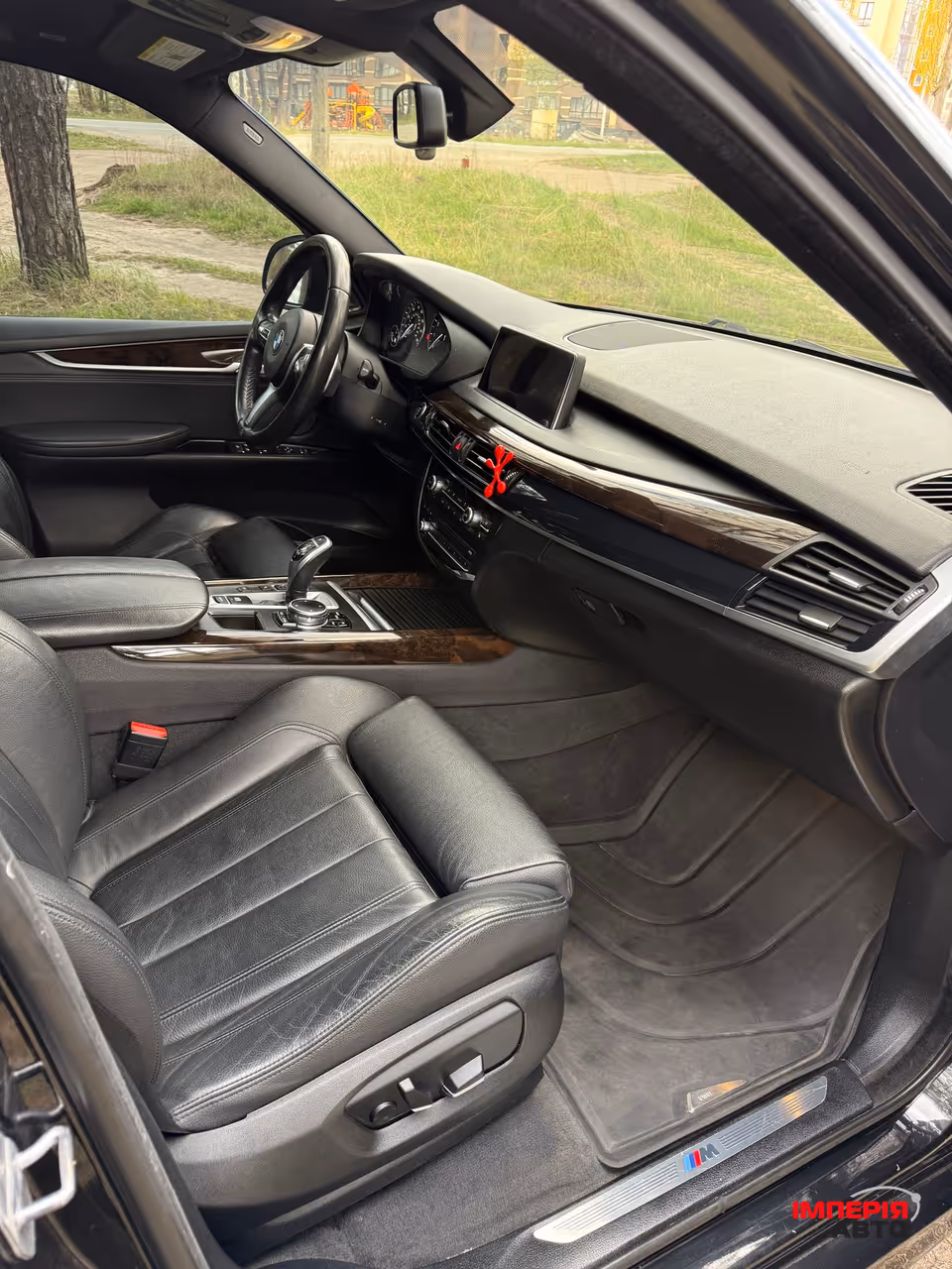 BMW X5 - фото 7