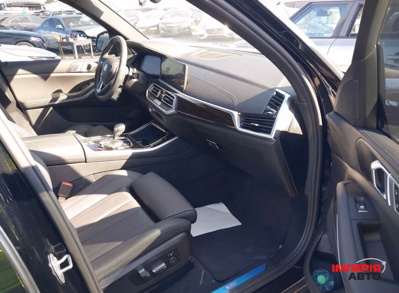 BMW X5 - фото 17