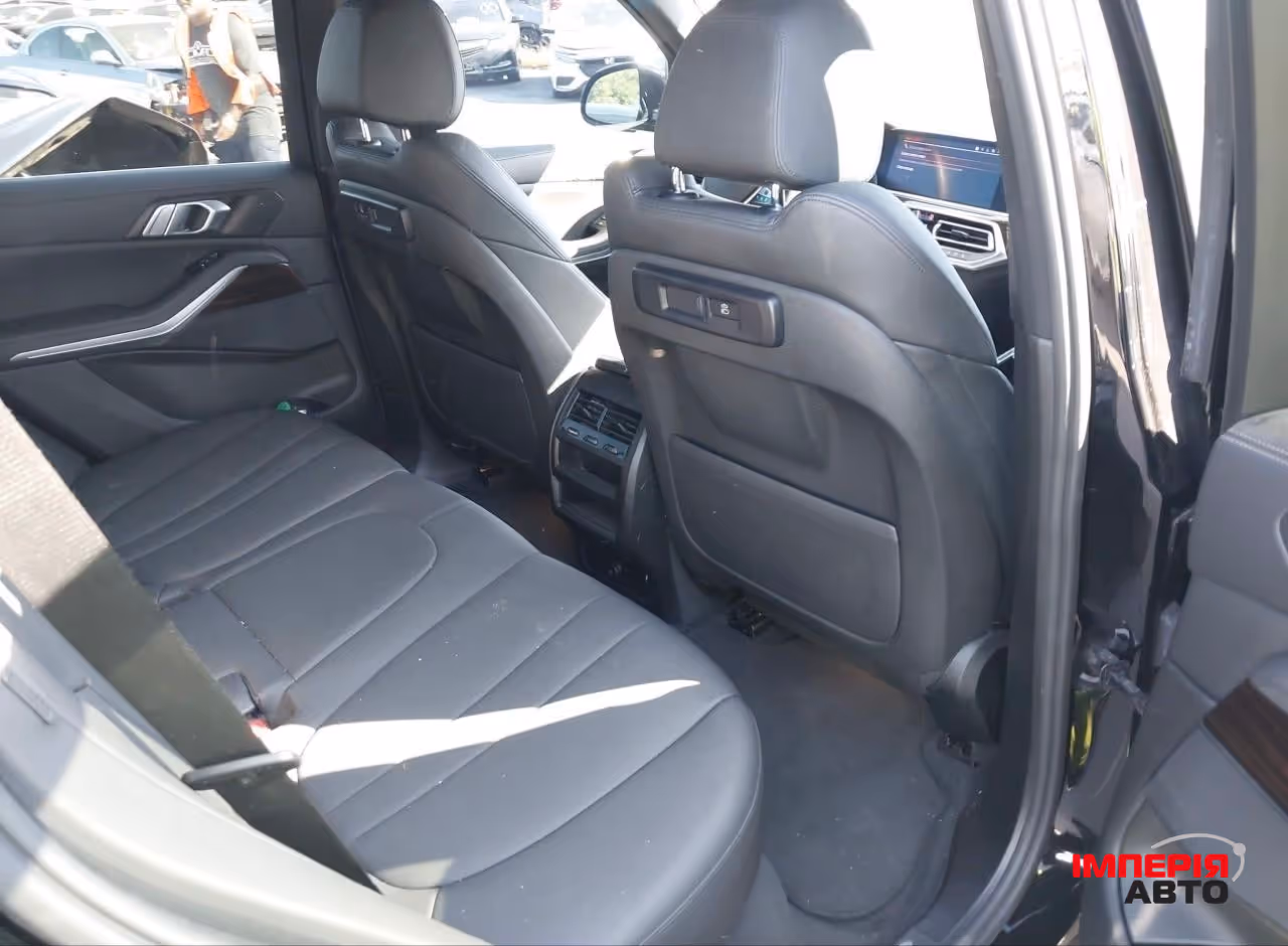 BMW X5 - фото 10