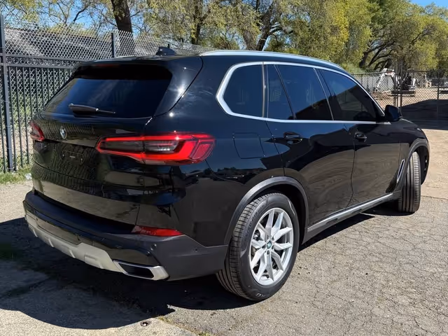 BMW X5 - фото 3