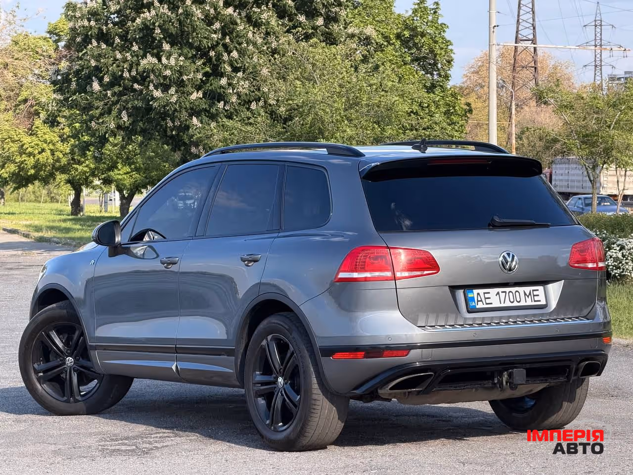Volkswagen Touareg - фото 5