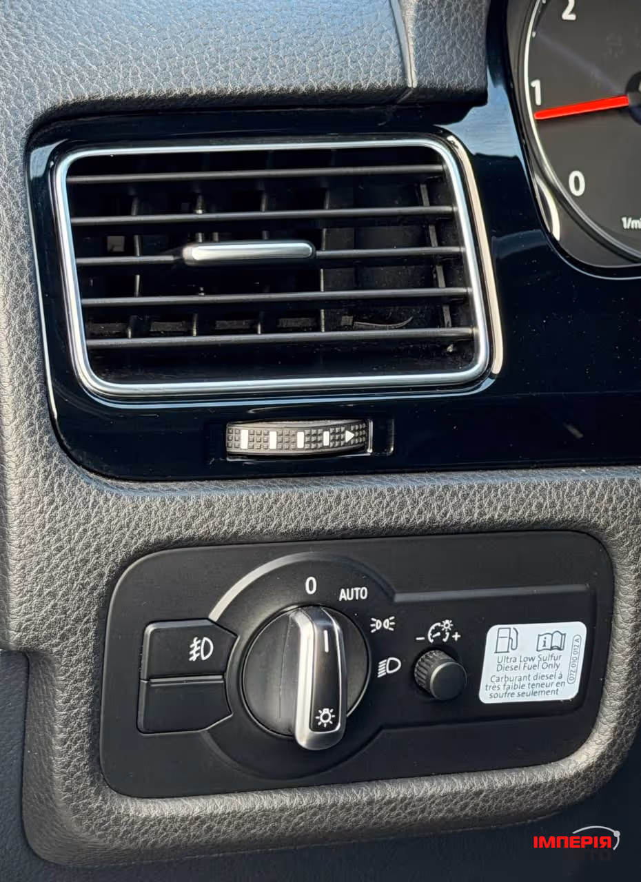 Volkswagen Touareg - фото 22