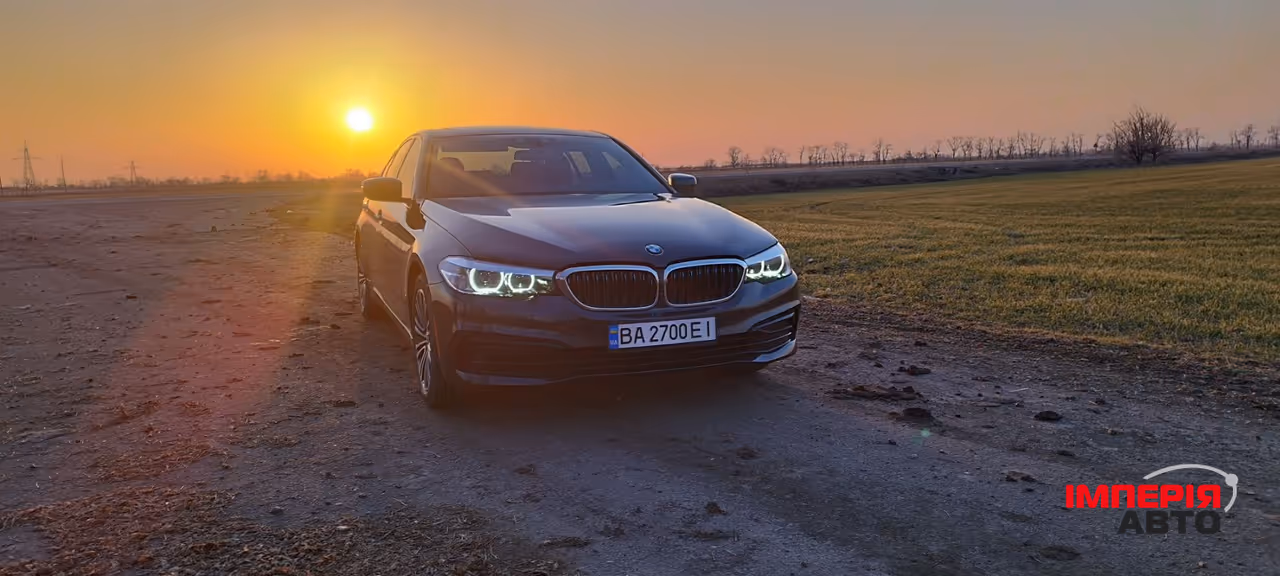 BMW 5 серії - фото 1