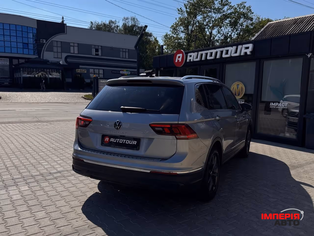 Volkswagen Tiguan - фото 14