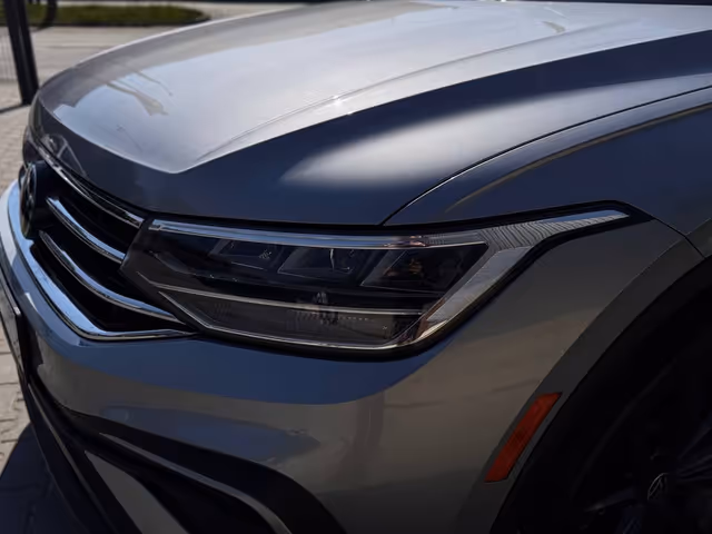 Volkswagen Tiguan - фото 4