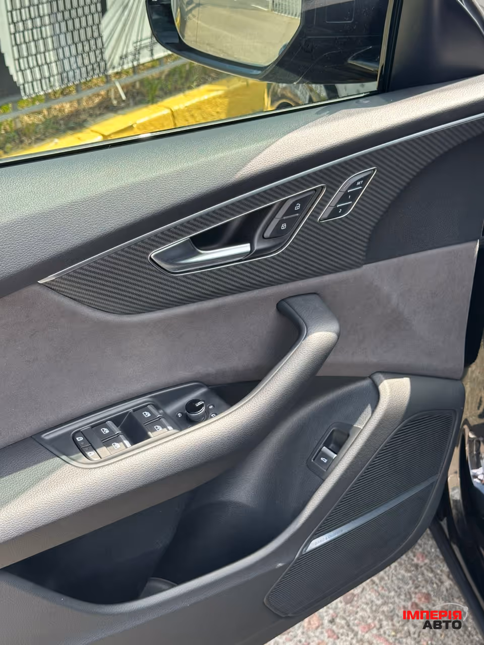 Audi Q8 - фото 10