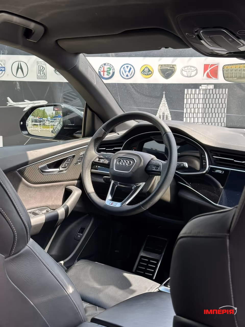 Audi Q8 - фото 13