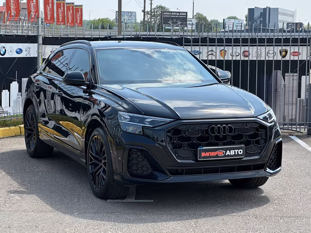 Audi Q8 - фото 3