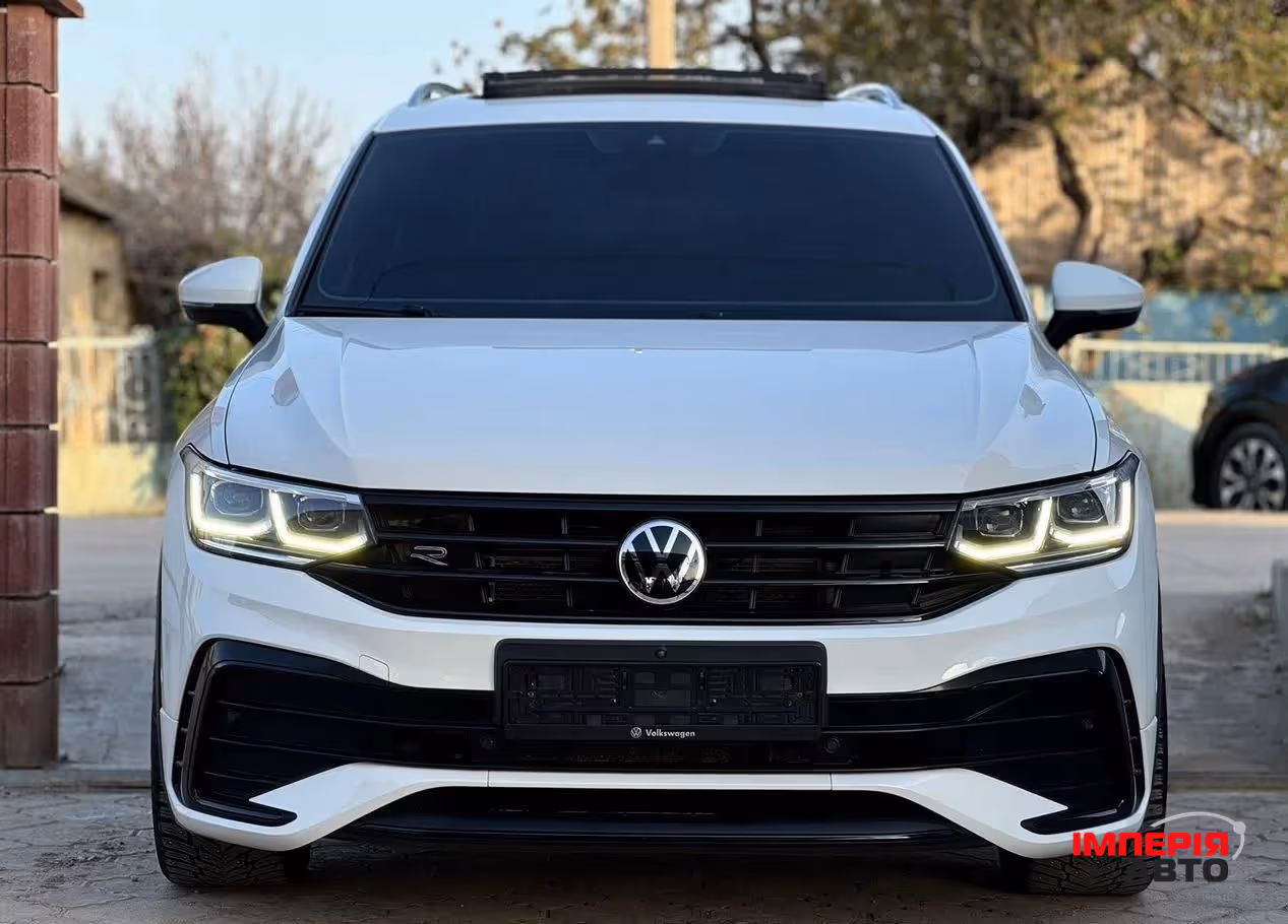 Volkswagen Tiguan - фото 6