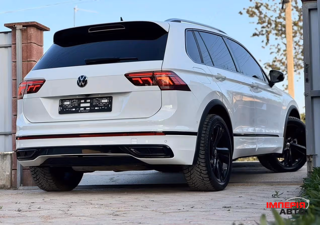 Volkswagen Tiguan - фото 10