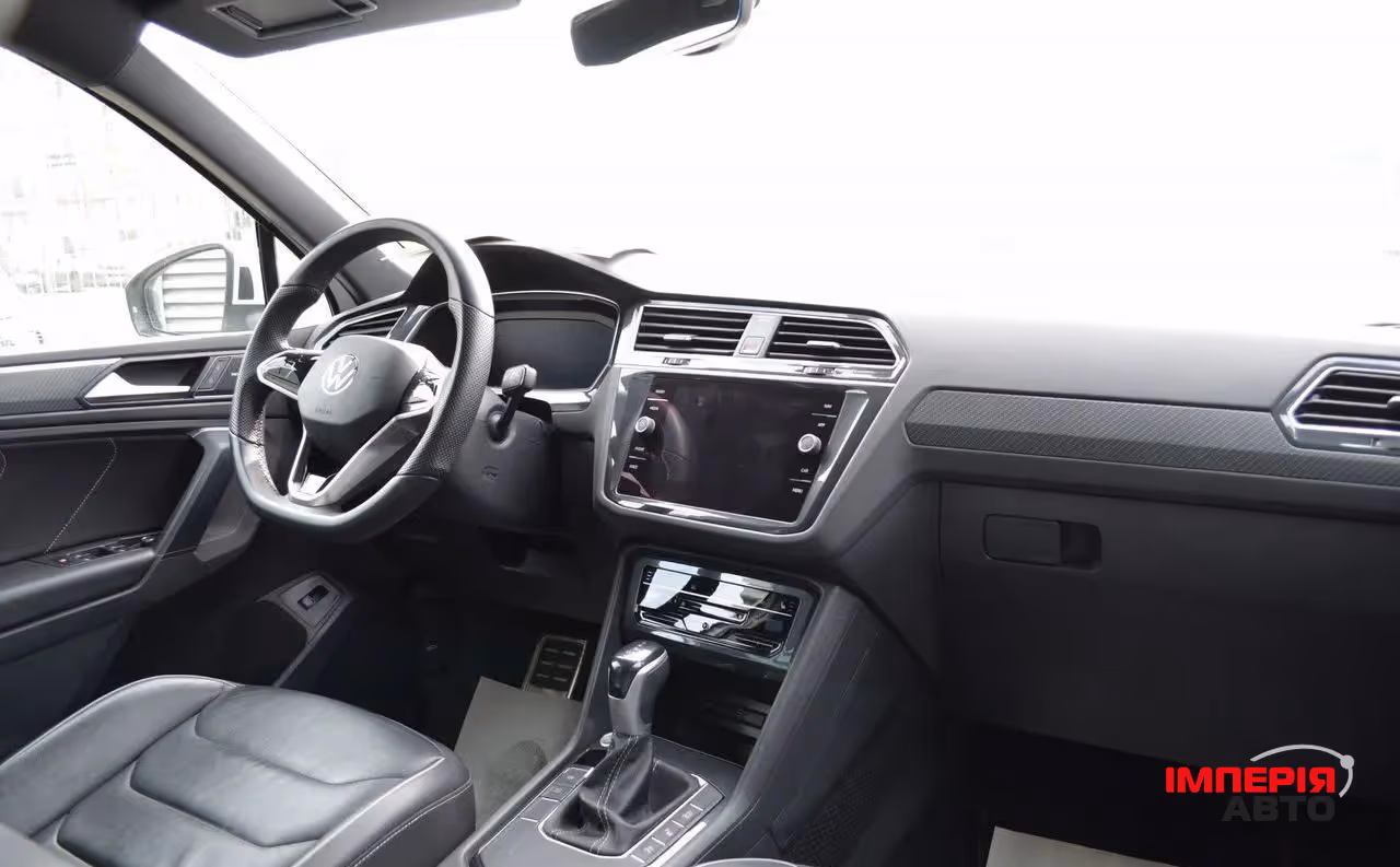 Volkswagen Tiguan - фото 15