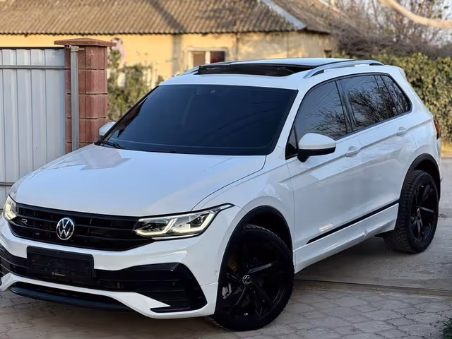 Volkswagen Tiguan - фото 2