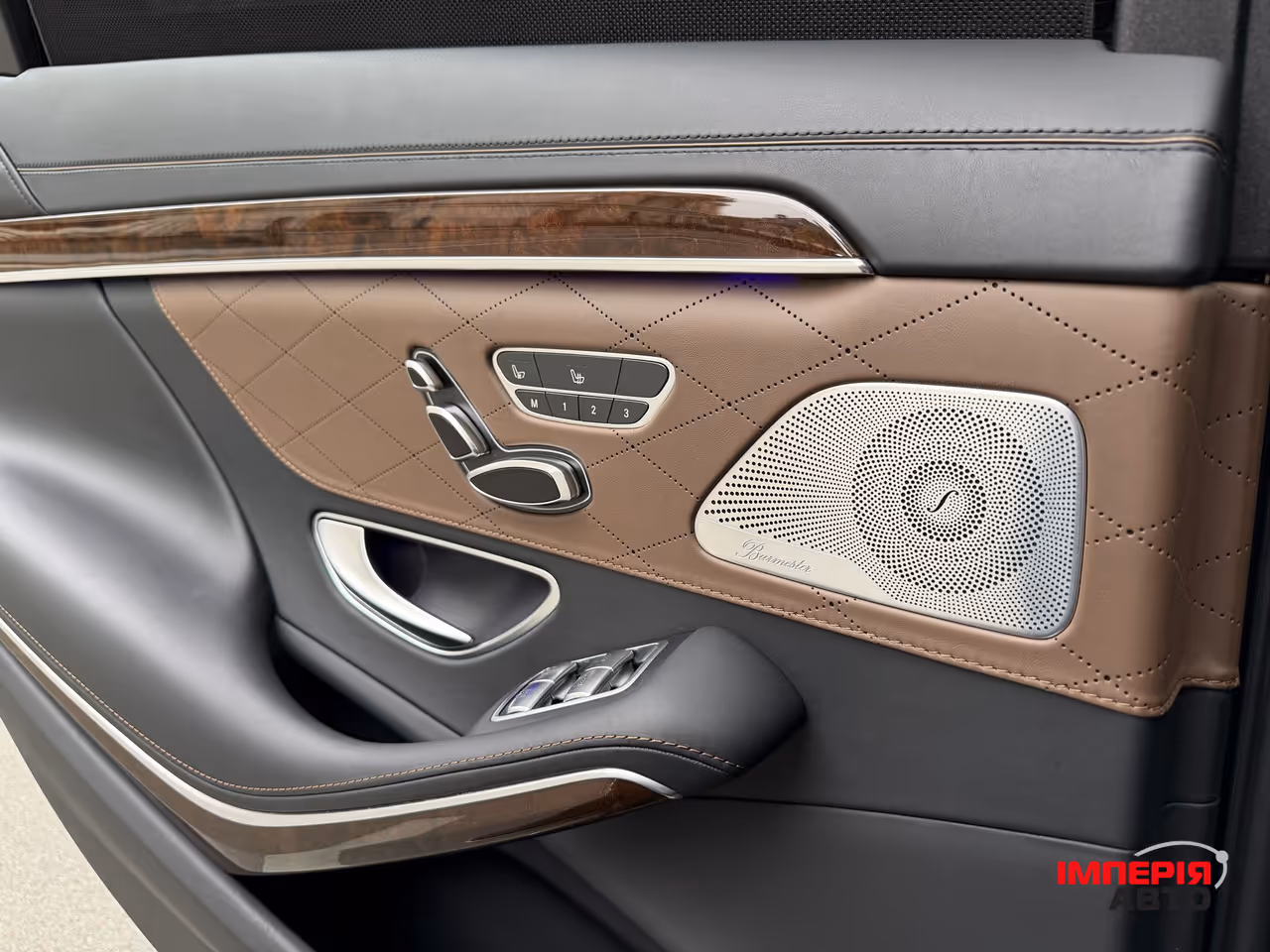 Mercedes-Benz S-Класс - фото 32
