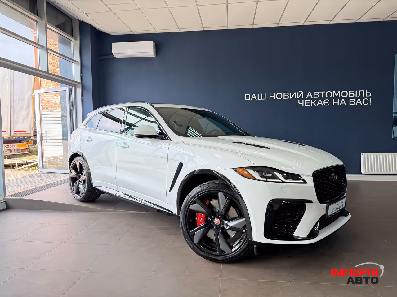 Jaguar F-Pace - фото 53