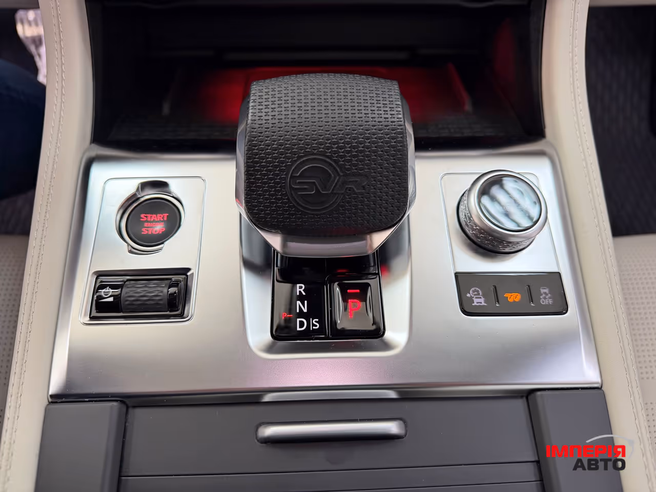 Jaguar F-Pace - фото 38