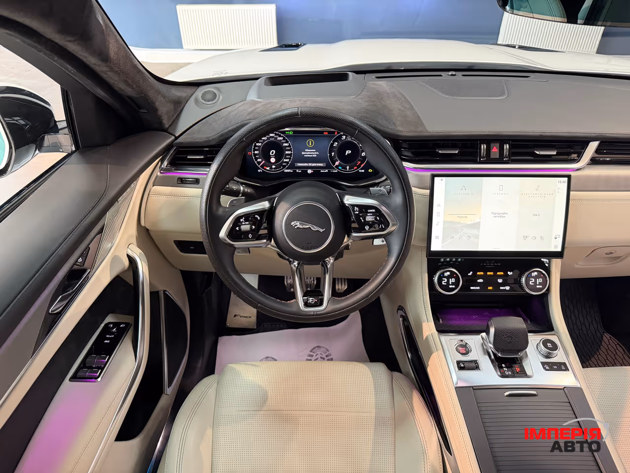 Jaguar F-Pace - фото 19