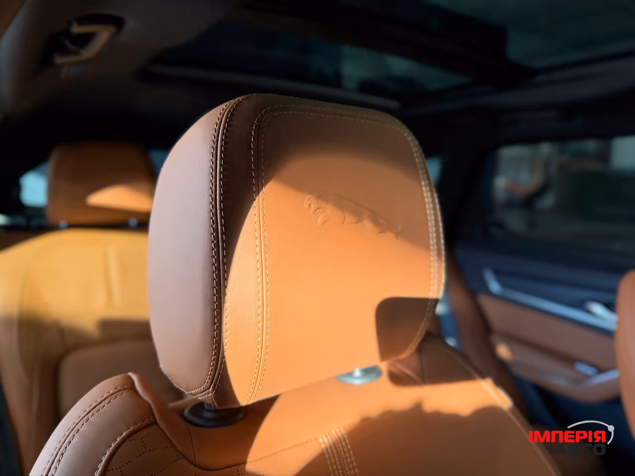 Jaguar F-Pace - фото 18