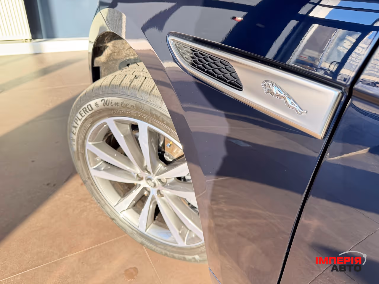 Jaguar F-Pace - фото 10