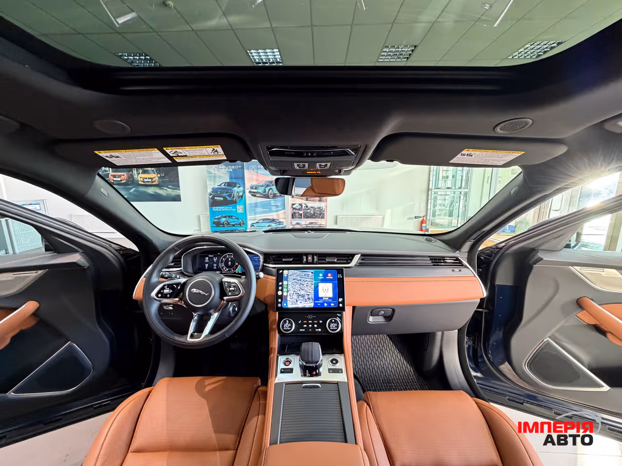 Jaguar F-Pace - фото 19