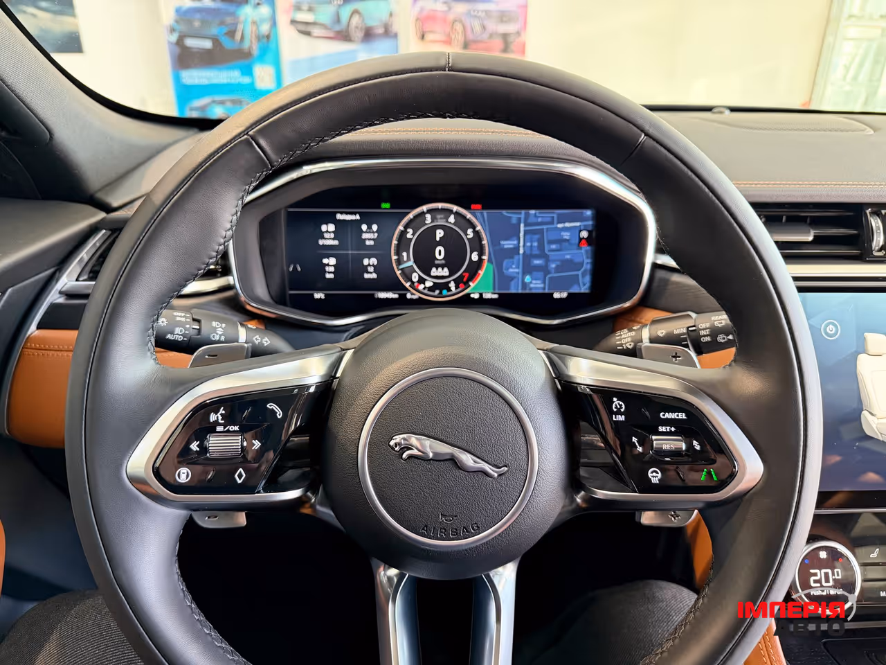 Jaguar F-Pace - фото 21