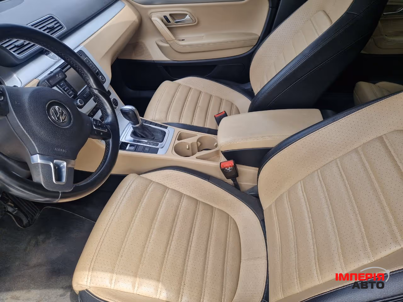 Volkswagen Passat CC - фото 17
