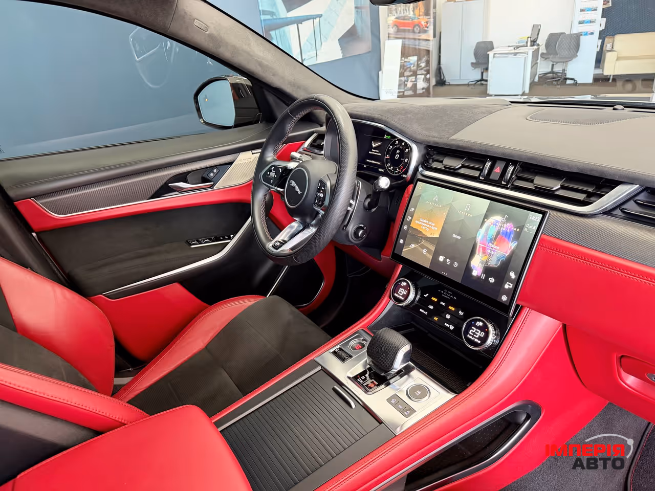 Jaguar F-Pace - фото 47