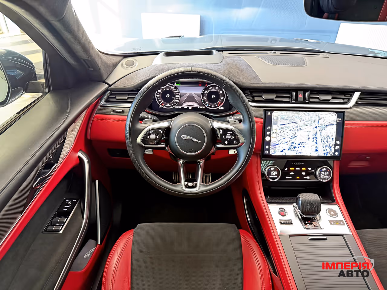 Jaguar F-Pace - фото 24