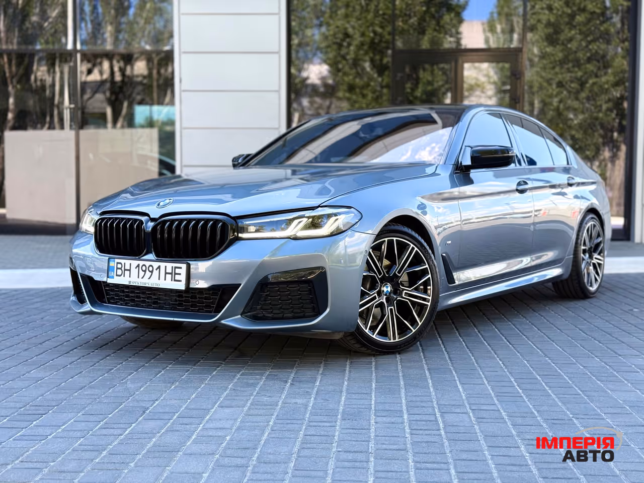 BMW 5 серії - фото 1